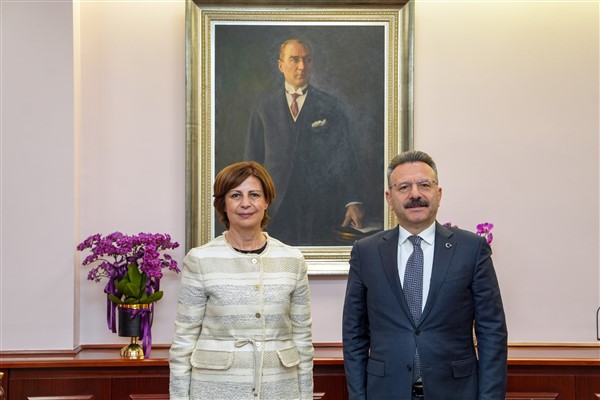 Eskişehir Valisi Aksoy’dan Başkan Ünlüce’ye ziyaret