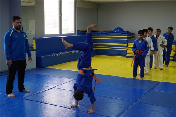 Haliliye’de gençlerden tekvando ve judo kurslarına ilgi